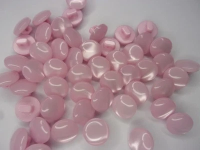 50 x Domed Pearlised Round Baby Buttons Pink 11MM Sewing Shirts P63 - Image 1 of 2