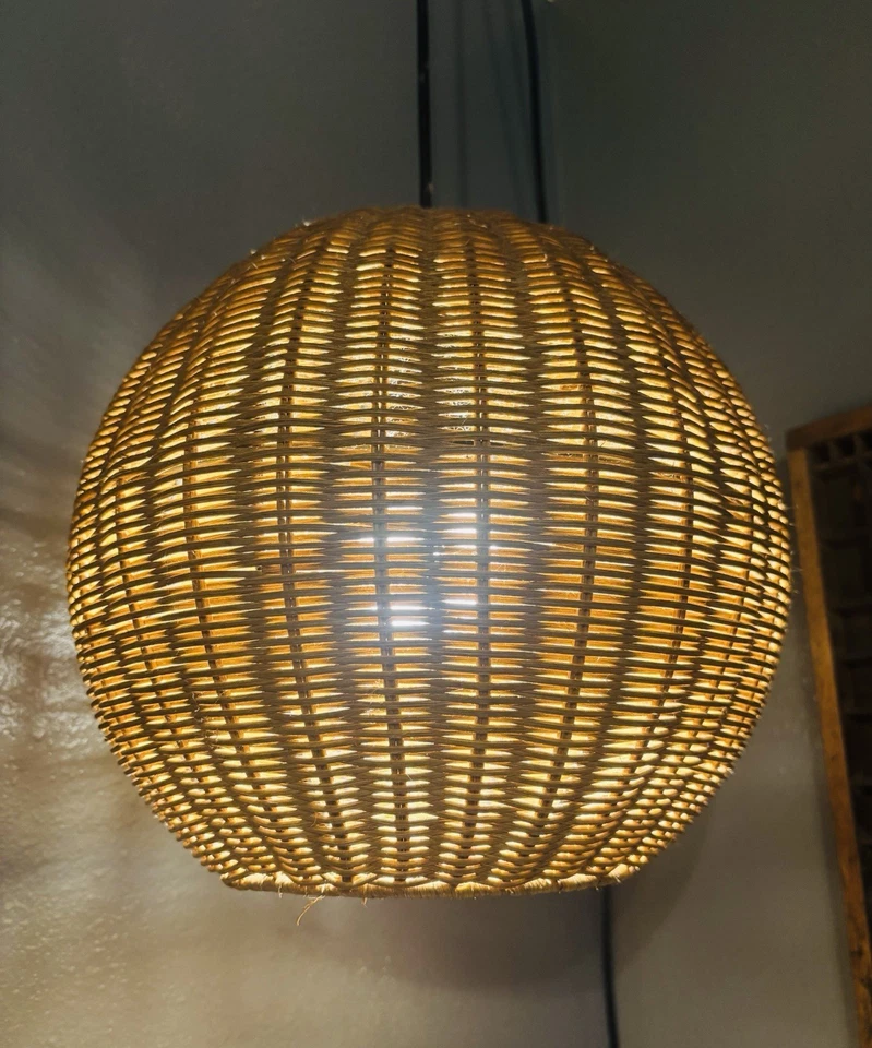 Globo de vime de vime pendurado luz, cabo de ligação. Decoração boho para casa, tão aconchegante fofa - Imagem 1 de 4