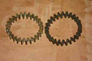 Märklin Metall Baukasten 2x Zahnkranz für Spurkranzrad 21 Vorkrieg - Bild 1 von 1