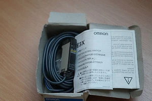 Interruptor fotoeléctrico OMRON E3X-VG11 5 m - Imagen 1 de 1