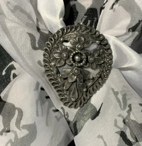Lovely Large Antique 2" Art Nuevo Pewter Tone Floral Scarf Fur Dress Clip - Picture 1 of 7