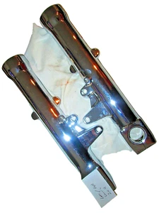 1993-2001 NEWLY CHROMED KAWASAKI ZX11 OEM FACTORY LOWER FOR TUBES - Picture 1 of 11