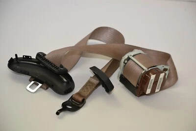 2014-2018 DODGE DURANGO CINTO DE SEGURANÇA TRASEIRO SEGUNDA FILA LADO ESQUERDO BEGE FABRICANTE DE EQUIPAMENTO ORIGINAL - Imagem 1 de 2