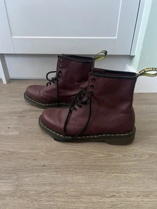 DR MARTENS SIZE 10 - Picture 1 of 3