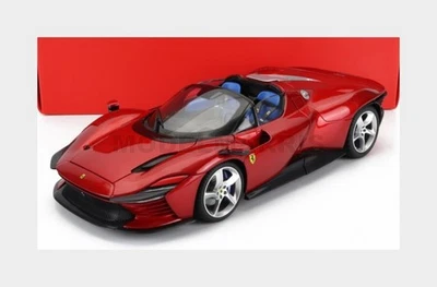 BURAGO 18-16913R FERRARI - DAYTONA SP3 SPIDER OPEN ROOF 2022 - ROSSO MAGMA - RED - Immagine 1 di 2