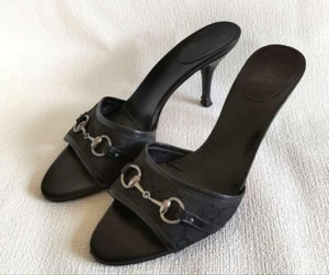Sandalias Mules GUCCI Horsebit Lona Cuero Negro Patrón Firma Talla 38 Envío gratuito - Imagen 1 de 10