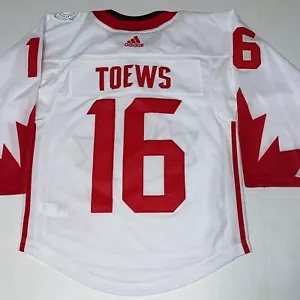 NEW 2016 World Cup Of Hockey Team Canada Jonathan Toews Adidas Youth Jersey S/M - Picture 1 of 17