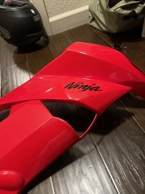 09-11 Kawasaki Ninja EX650 OEM cubierta de carenado superior derecha Foto 1 de 4