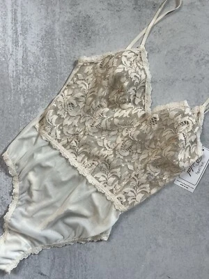 Hanky Panky Bridal collection sz S stretch gold ivory lurex teddy lace NWT - Image 1 of 4