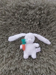 ULTRA RARE VINTAGE RUSS BERRIE BITSY BUNNY WHITE CARROT TOWLING 3.5" 90s TINY - Picture 1 of 13