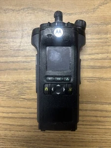 Motorola APX6000 H98UCF9PW6BN Radio - Zdjęcie 1 z 6