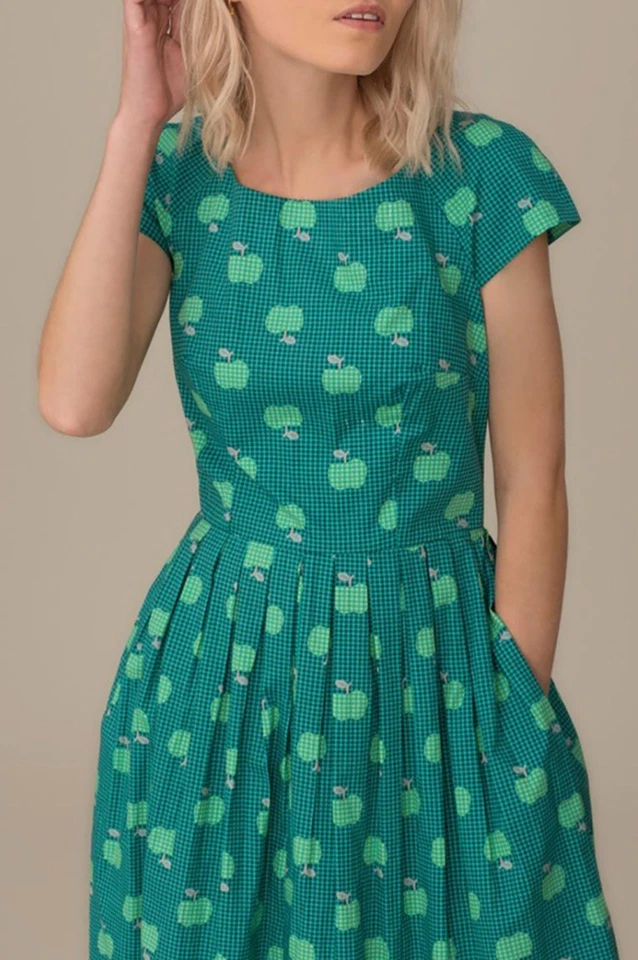 Vestido EMILY AND FIN Claudia Retro Años 50 Apple Dot en Verde S Agotado en Todas Partes Foto 1 de 4