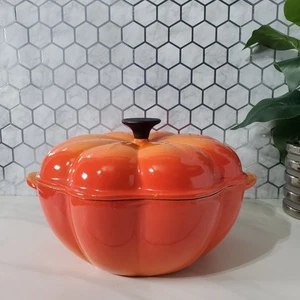 Vintage Le Creuset Orange Gusseisen Emaille beschichtet Kürbis Cocotte Dutch Oven - Bild 1 von 20