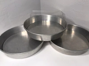 Lote de 3 tres sartenes redondas para pasteles de aluminio 2725 WEAR-EVER 9"x 1,5" fondo extraíble - Imagen 1 de 4