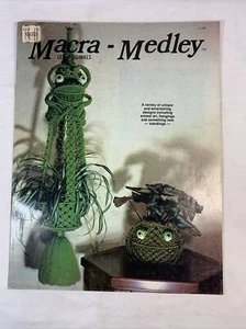 Macra-Medley Lee Originals Vintage Macramé Animal Art Hangings Patterns 1979 - Picture 1 of 4