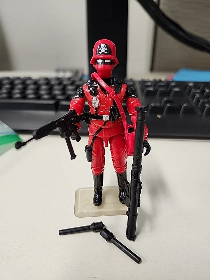 Figura de acción GI Joe Red Shadows Trooper 3,75" 2010 exclusiva de la convención JoeCon Foto 1 de 4