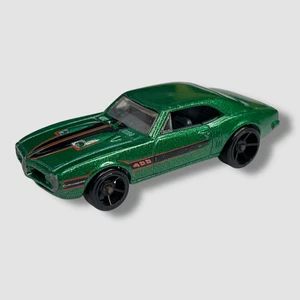 Pontiac Firebird 400 verde 086/244 Street Beasts 6/10 2011 Hot Wheels '67 - Imagen 1 de 9