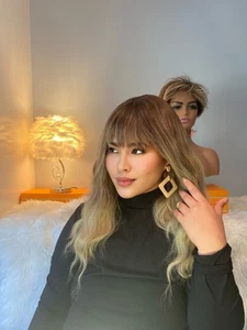 High Quality Synthetic Wig High Heat Fibre Ombré Blonde 20” Hair Length - Picture 1 of 15