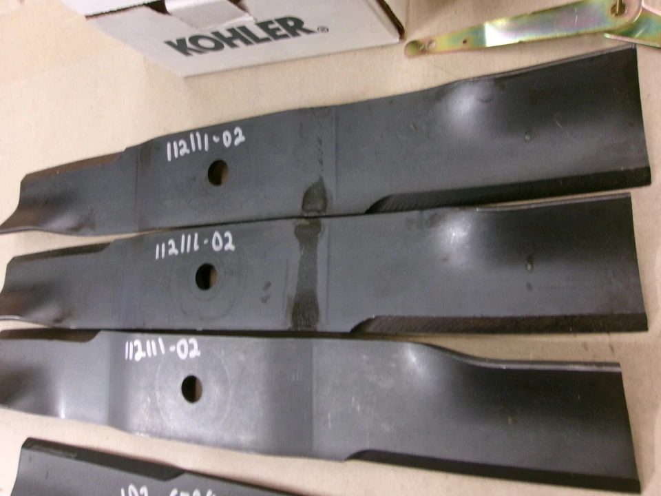 批量 3 件 原始设备制造商 BOBCAT 112111-02 刀片 — 第 1/1 张图片