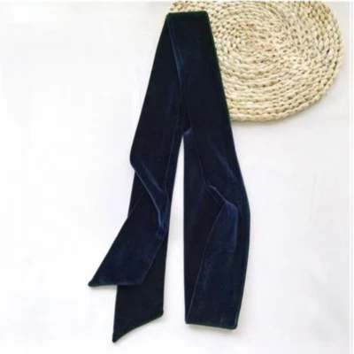 Cinturón de terciopelo con faja y correa para dama Foto 1 de 4