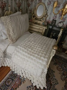 Gorgeous White Dolls House Bobble Throw 20x10.5cms Handcrocheted By Me - Picture 1 of 2