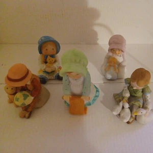 HOLLY HOBBIE PORCELAIN  FIGURINES  "MINIATURE COLLECTION Lot of 5 - Picture 1 of 11