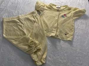 Baby Schlafwäsche 2-teilig Pyjama Größe 18-24 Monate Carter gelb Kurzarm - Bild 1 von 4