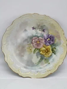 Piatto da parete dipinto a mano con panies in giallo viola rosa e verde firmato - Foto 1 di 6