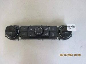 GMC Sierra Silverado 2017-18 módulo de control de temperatura doble calefacción/AC 84258729 - Imagen 1 de 3