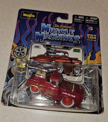 MÁQUINAS MUSCULARES 1955 CHEVY PICKUP BRIDGETOWN CAMINHÃO AUTOMÁTICO VERMELHO 1/64 55 CHEVROLET - Imagem 1 de 4