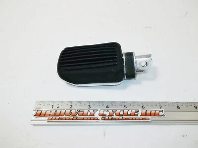 SUZUKI 83 85 86 GS550L RIGHT REAR PASSENGER FOOTREST 43600-43502 GS550 GS 550 jh - Image 1 of 4