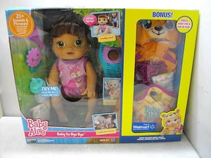 MUÑECA BABY ALIVE GO BYE BYE MORENA BONIFICACIÓN NUEVA EN CAJA GATEA CHARLAS CON ACCESORIOS DE ROPA - Imagen 1 de 1