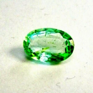 Beautiful 1.14 Ct. 8x6 mm Columbian Emerald, Loose Stone - Picture 1 of 6