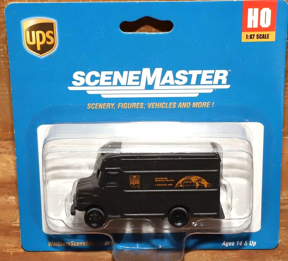 14000 Walthers SceneMaster UPS Package Car Brown Truck Bow Tie Shield Logo HO