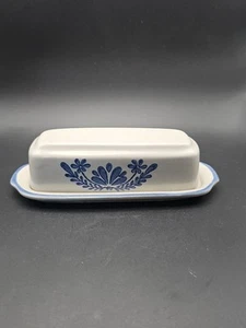 VINTAGE PFALTZGRAFF YORKTOWNE #028 BLUE FLORAL BUTTER DISH - Picture 1 of 6