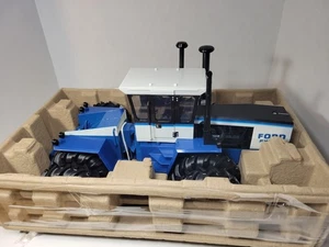 1/16 ERTL Prestige Ford FW-30 Tractor W/Duals NIB! Toy Tractor Times 2024! - Picture 1 of 3