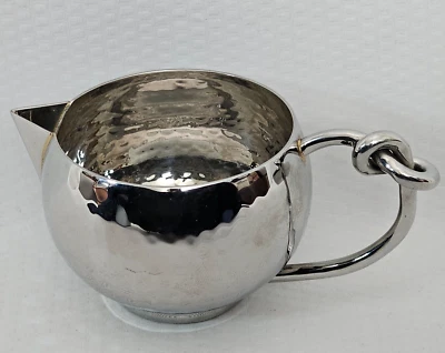 Crema de nudo Mary Jurek Design Helyx martillada acero inoxidable 18/8 anticorrosiva Foto 1 de 4