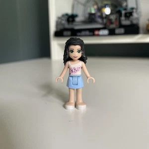 Lego - Minifigures - Amici Emma Top Bianco Fiori Rosa frnd070 - Foto 1 di 2
