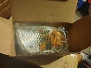 1998 to 2001 Chevrolet Prizm Passenger Rh Corner Left Turn Signal M7654 DG - Picture 1 of 4