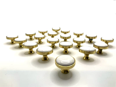 20 botões de armário Liberty Hardware cerâmica branca latão polido puxadores de gaveta 1,25 - Imagem 1 de 4