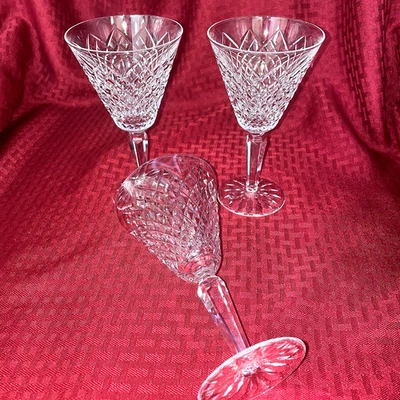 VINTAGE WATERFORD TEMPLEMORE WATER/WINE GOBLETS SET OF 3 - Image 1 of 4