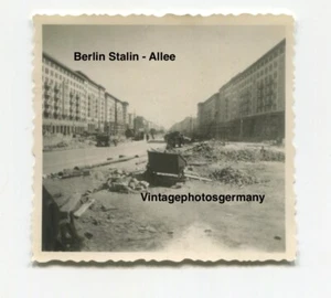 Z69 Photo approx. 1952 Berlin Construction of Stalin-Allee Stalinallee Houses Construction Work - Picture 1 of 2