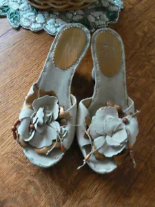 UNIQUE BEIGE SLIDE HEELS MUST SEE!! - Picture 1 of 9