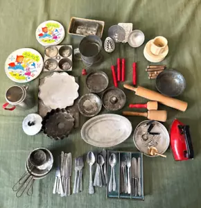 Vintage Large Lot of Toy Child's Doll Cookware Bakeware Kitchen Utensils - Picture 1 of 15