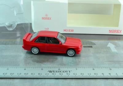 Norev BMW M3 E30 Coche Diecast Metal Rojo Escala 1/43  Foto 1 de 2
