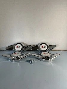 (4) 2 BAR SPINNERS BOLT STUD MOUNT KNOCKOFF CENTER CAPS,WF - Picture 1 of 4