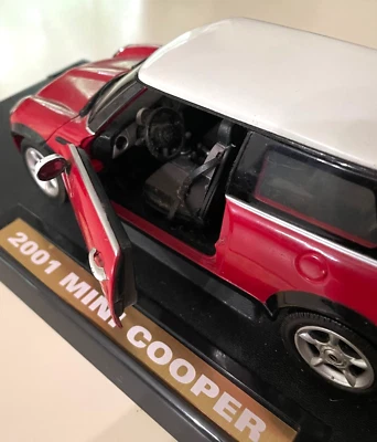 Nice 2001 MINI COOPER MotorMax Diecast 1:18 Scale VG! - Image 1 of 4