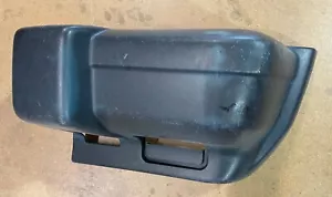 Jeep Cherokee XJ 1997-2001 OEM lado del conductor parachoques delantero izquierdo esquina - Imagen 1 de 6