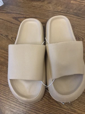 Extra Soft Slip On Cloud Shoes Pillow Slides Sandals Tan 40-41 New - Image 1 of 4