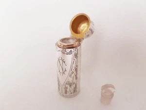 Botella de aroma victoriano de plata maciza bellamente grabada Thomas Hayes 1897 - Imagen 1 de 17